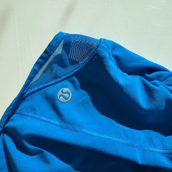 Lululemon hottie hot shorts low rise 2.5 inch - Picture 3 of 3